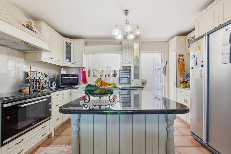3 Bedroom Property for Sale in Big Bay Western Cape